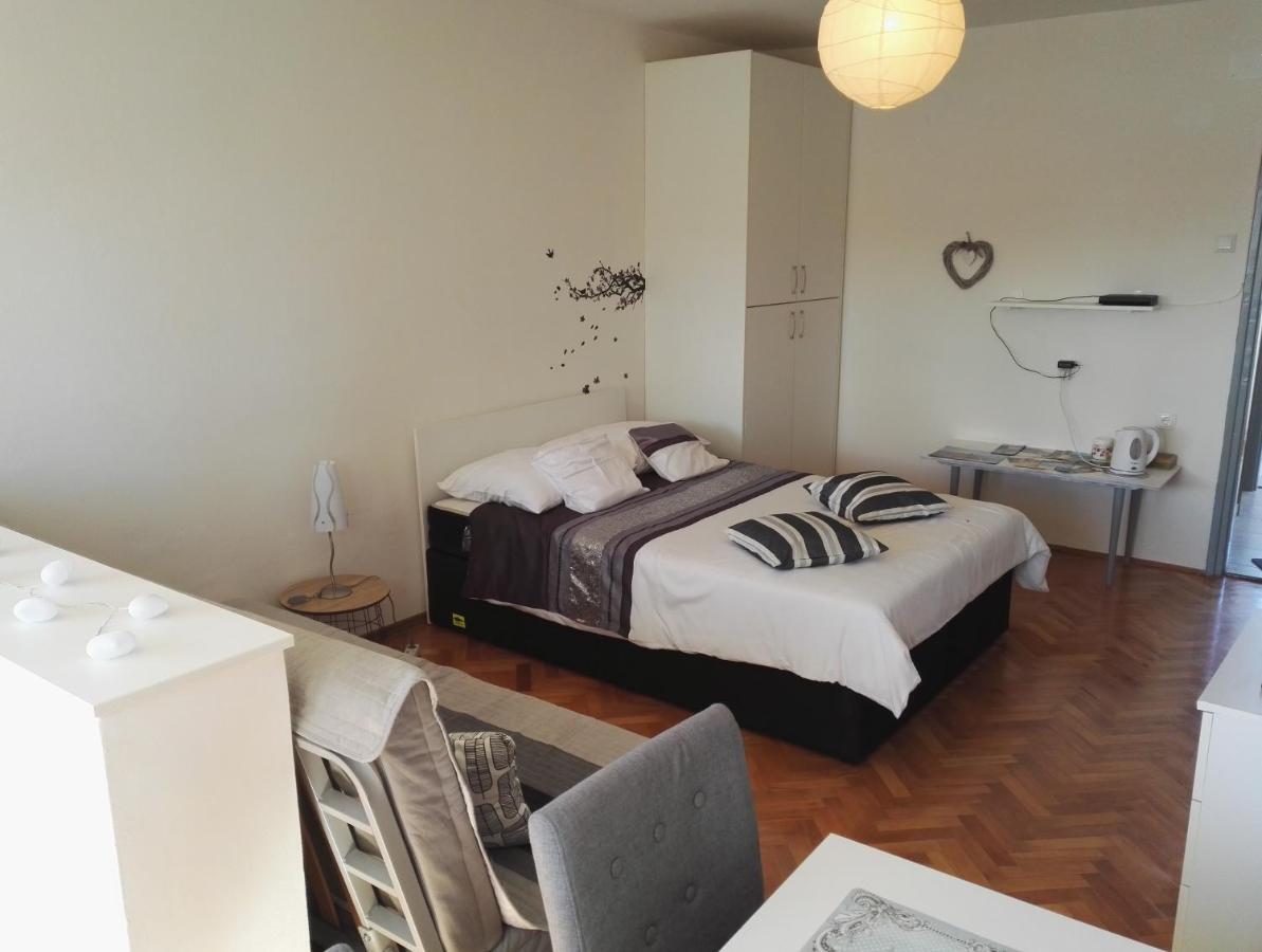 Sea View Studio - Apartment Задар Екстериор снимка